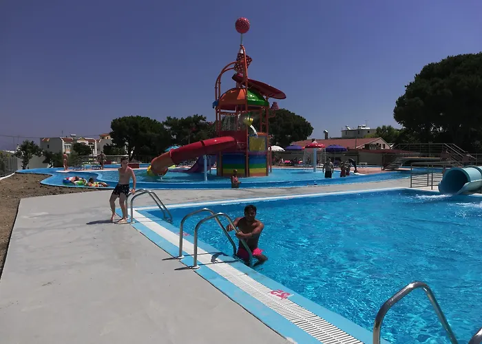 Filerimos Village فندق 4*