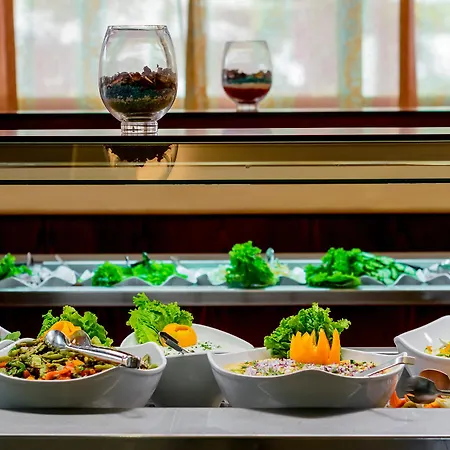 Filerimos Village 이알리소스